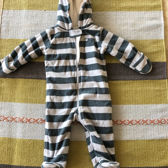 9 month fleece super soft bedtime onesie - Picture 1 of 4